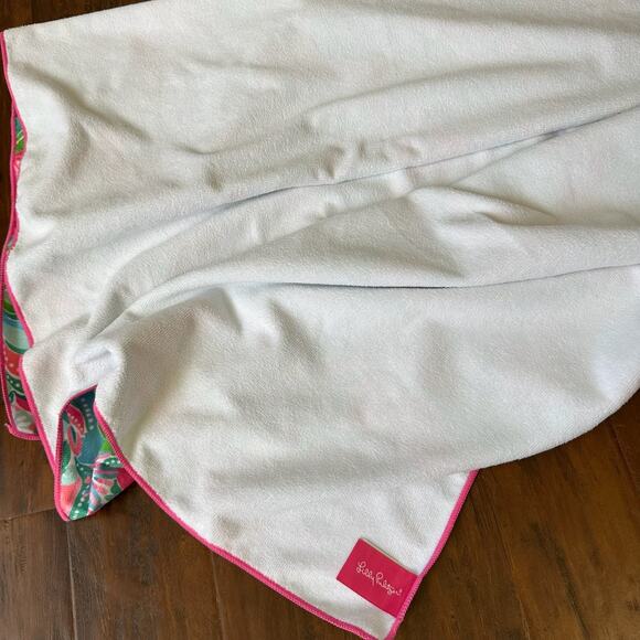 LILLY PULITZER Beach Towel Blue Pink Floral Bath Tropical Hawaiian - Picture 3 of 7